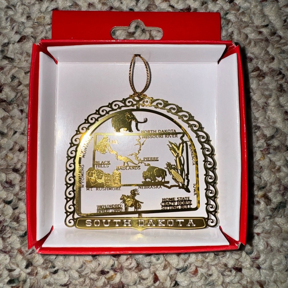 Nations Treasure South Dakota Christmas Ornament